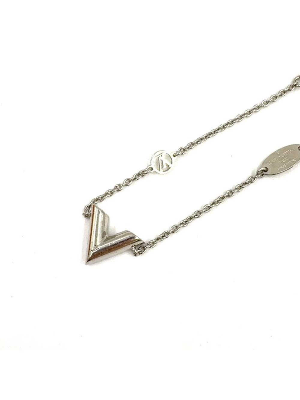 Louis Vuitton Essential Metal Silver Bracelet